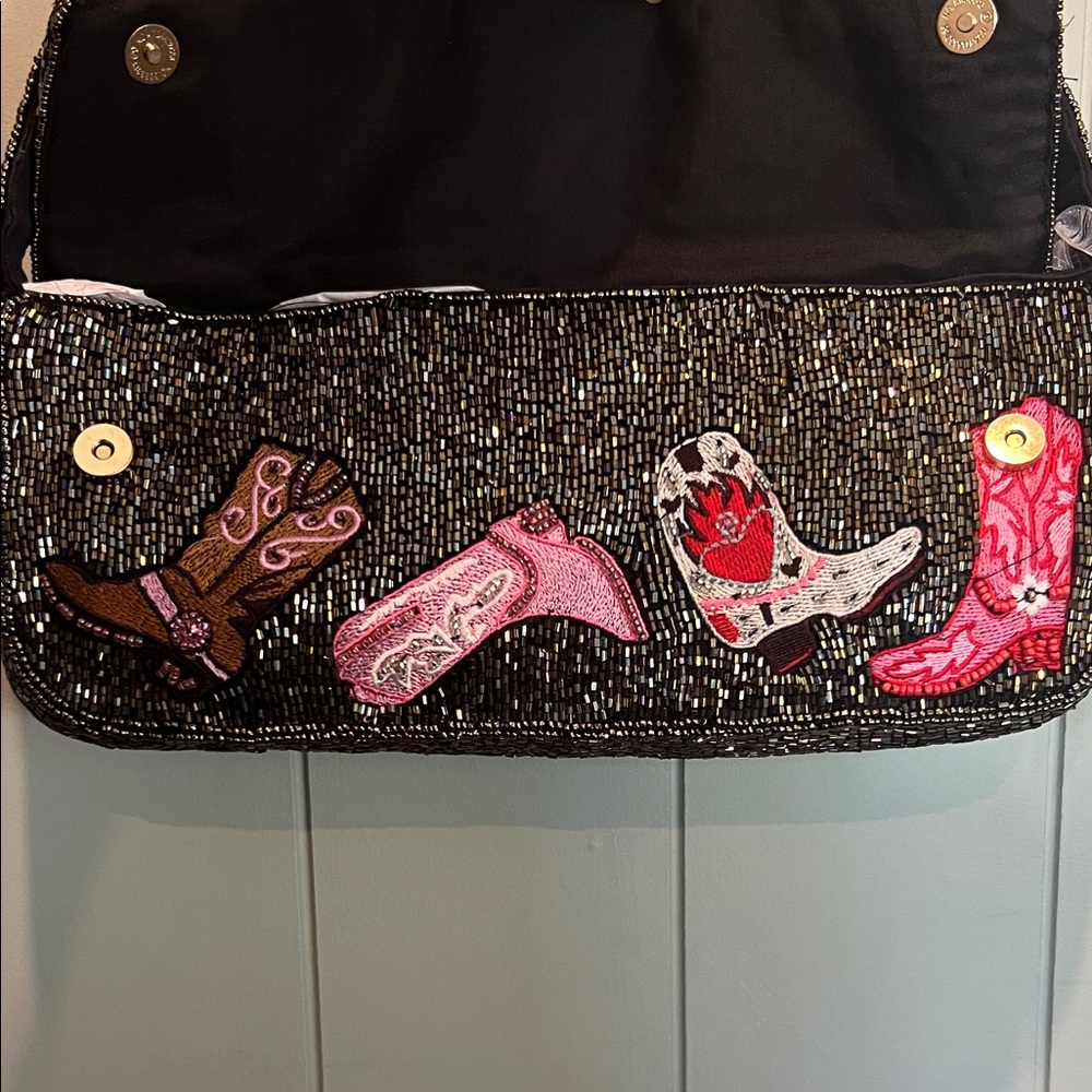 Viral Beaded Boots/Western Shoulder Bag - Picture 5 of 5